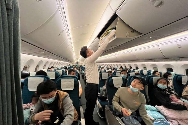 Chuyến bay đầu tiên chở 283 công dân Việt Nam từ Ukraine sẽ hạ cánh tại sân bay Nội Bài