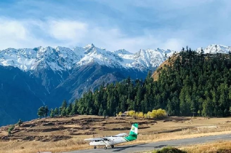 Nepal huy động trực thăng quân sự tìm kiếm máy bay chở 22 người mất tích