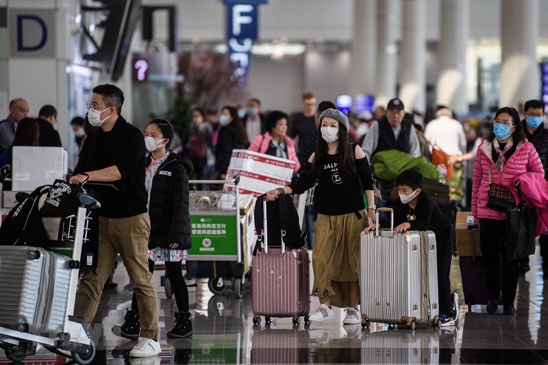 Dân Hong Kong đổ xô đặt vé đi du lịch nước ngoài