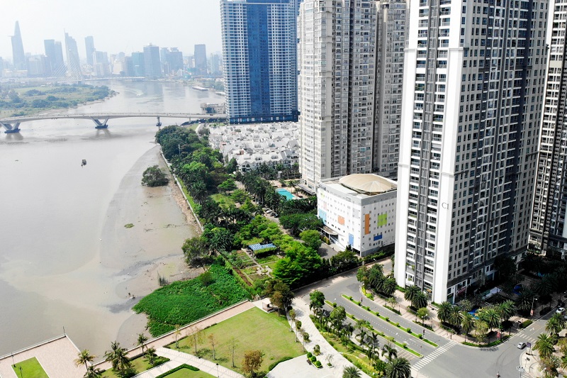 Gỡ bức tường giữa Saigon Pearl và Vinhomes Central Park để giảm ùn tắc giao thông
