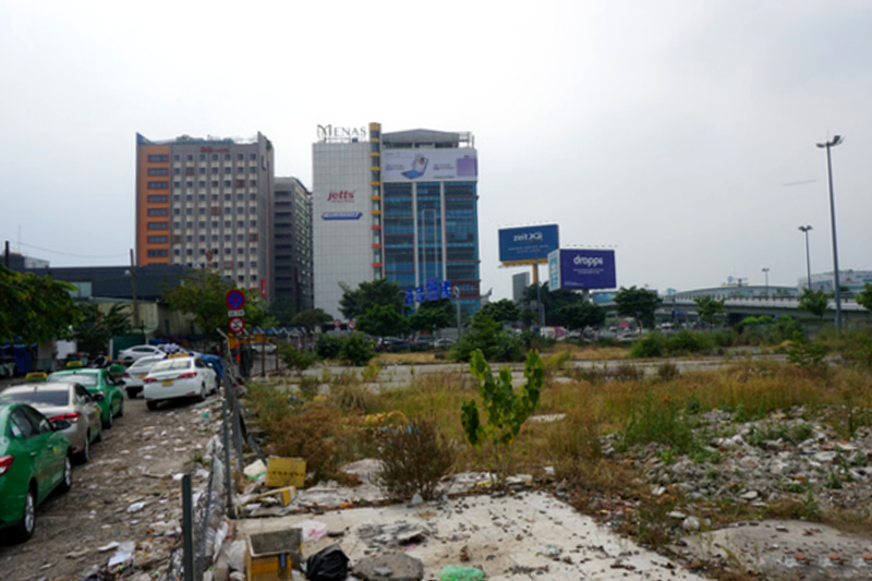 Mở bãi tạm đỗ xe miễn phí cho taxi ở sân bay Tân Sơn Nhất