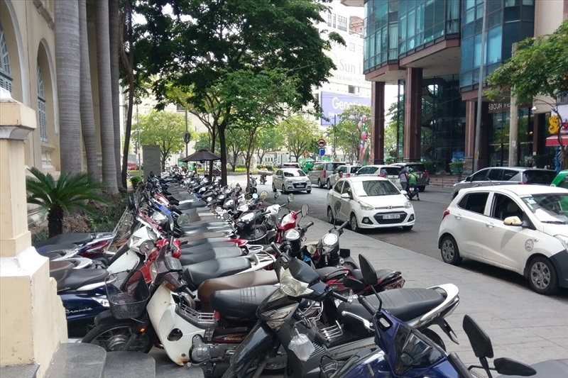 TP.HCM đề xuất tạm thời cho thuê lòng đường, hè phố