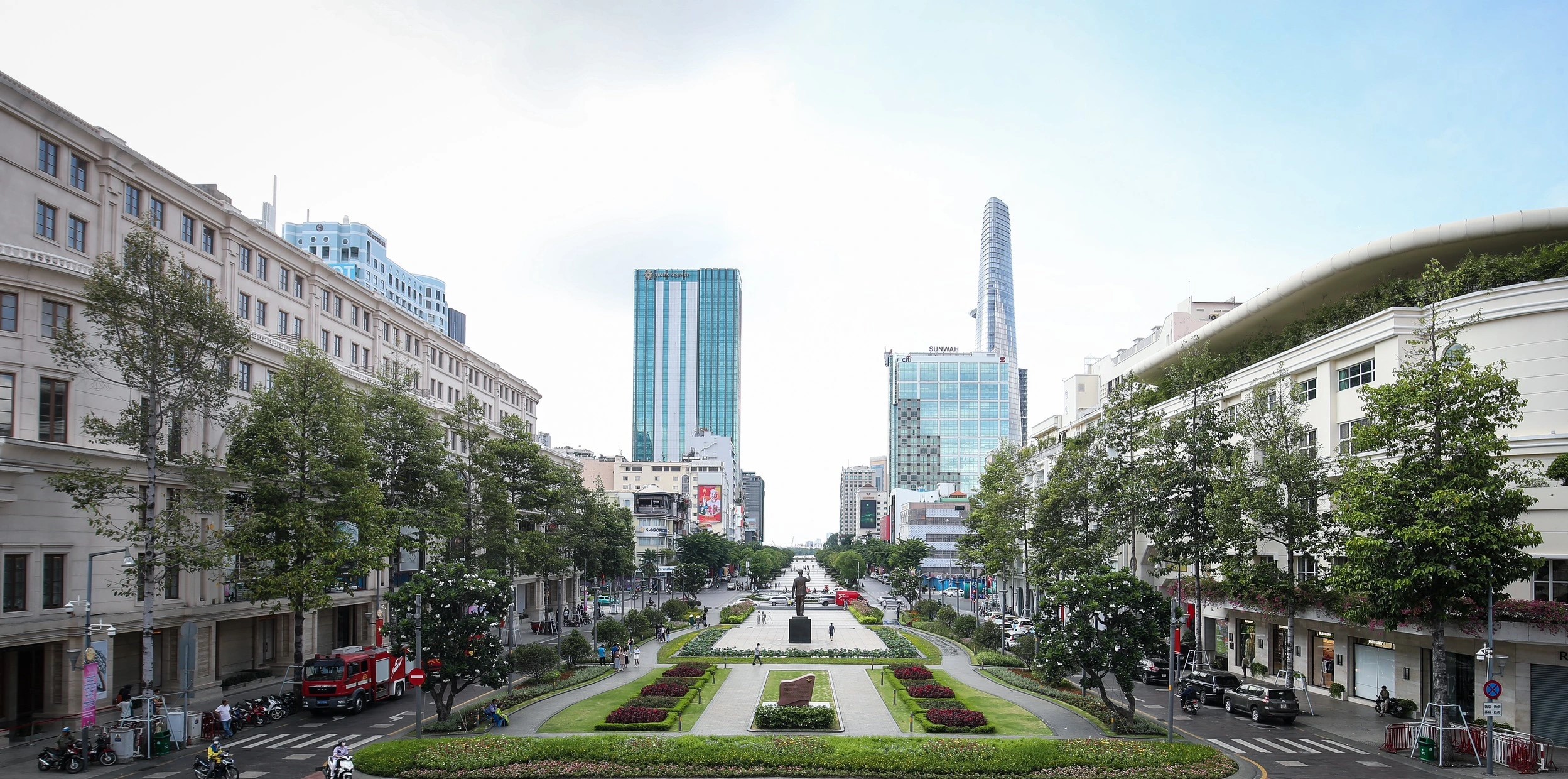 Tp. HCM cấm xe vào đường Nguyễn Huệ ngày 23/8