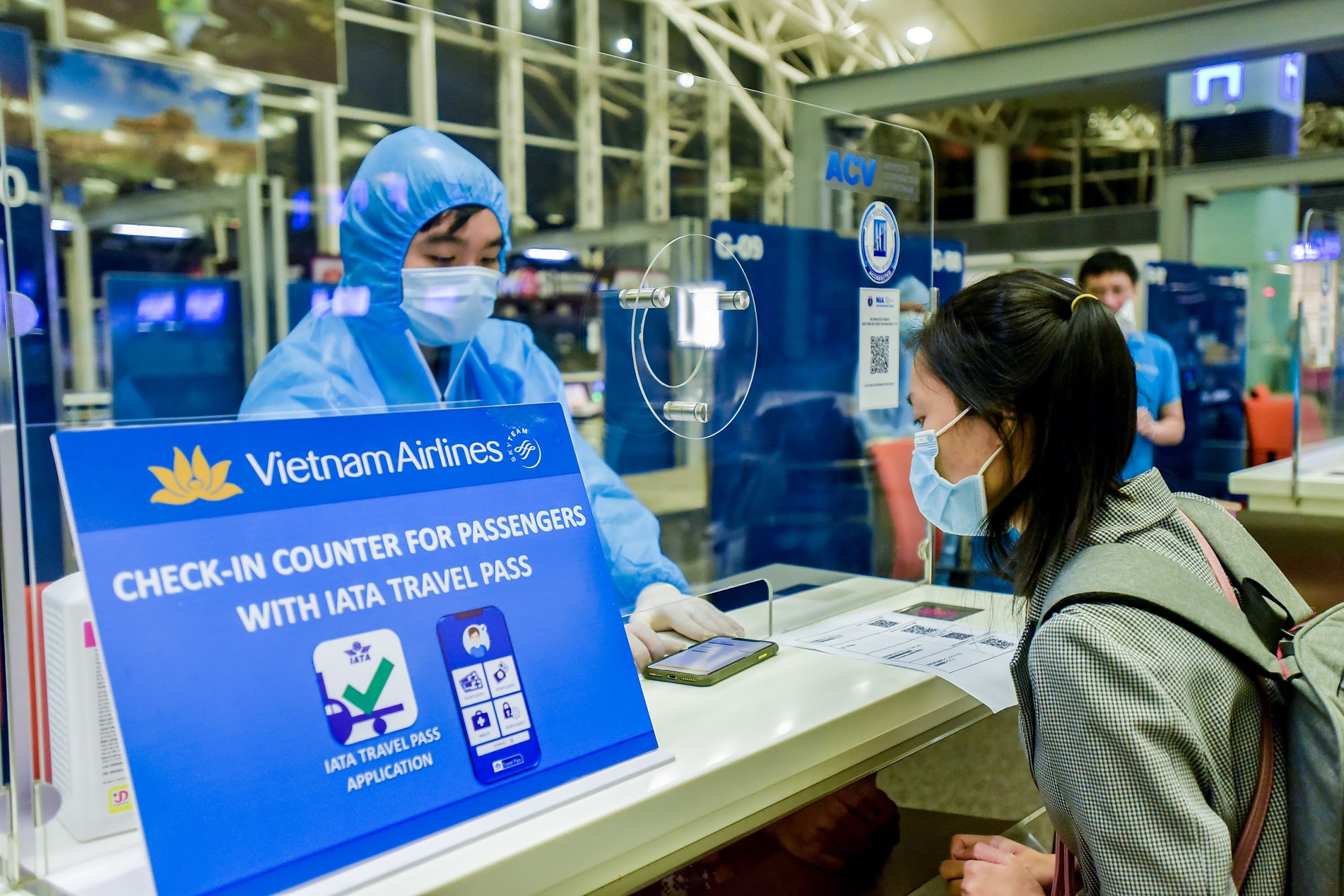 Chuyến bay đầu tiên của Vietnam Airlines thử nghiệm thành công ứng dụng hộ chiếu sức khỏe điện tử IATA Travel Pass