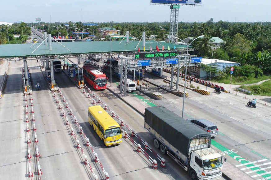 Triển khai thí điểm thu phí tự động không dừng trên một số tuyến cao tốc