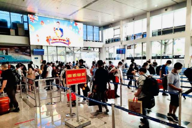Tiếp tục kiểm soát chặt chẽ hoạt động nhập cảnh, phòng ngừa, ngăn chặn, giảm nguy cơ lây nhiễm dịch bệnh Covid-19