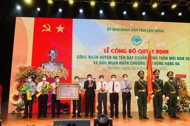 Lâm Đồng: Đạ Tẻh đón nhận Huân chương lao động hạng ba