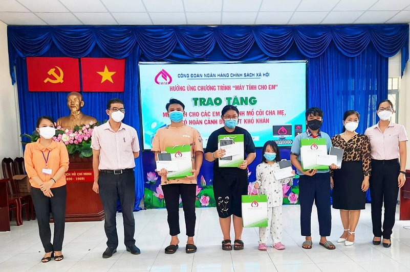 115 trẻ em mồ côi do dịch Covid-19 được chăm lo lâu dài
