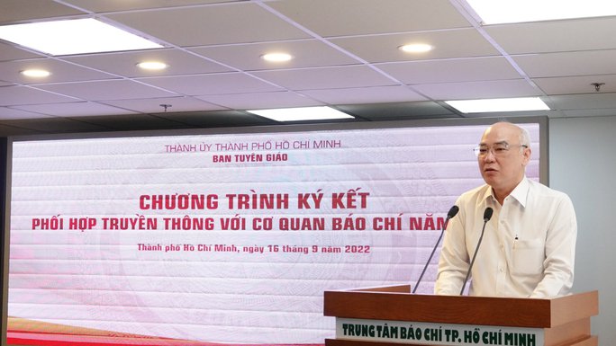 TP.HCM ký kết phối hợp truyền thông với 21 cơ quan báo chí 