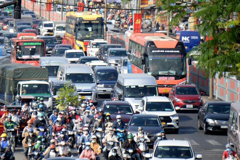  Các tuyến đường vào TP.HCM chỉ ùn ứ cục bộ