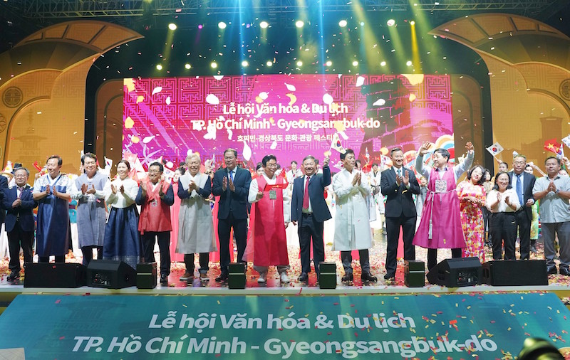 Lễ hội Văn hoá và Du lịch TP.HCM - Gyeongsangbuk, Hàn Quốc