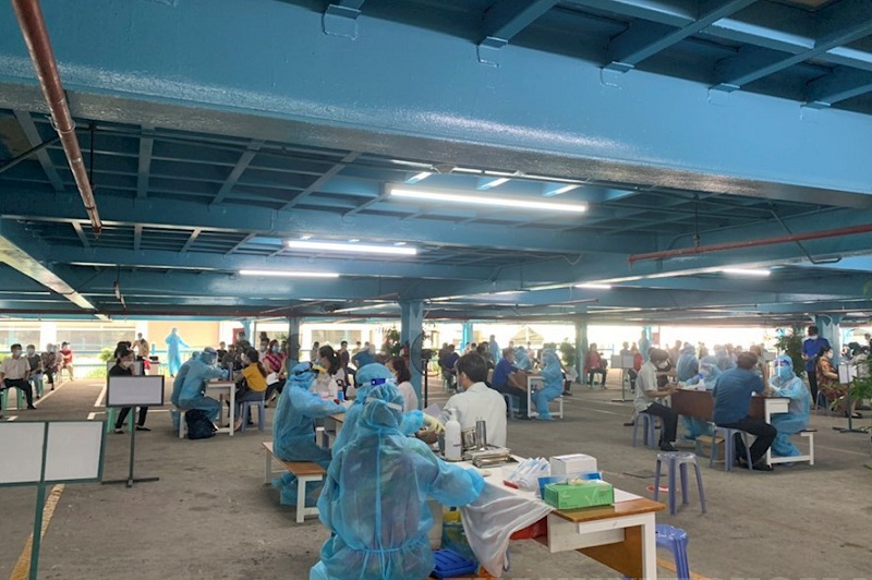 Quận Gò Vấp triển khai tiêm vaccine phòng Covid-19 đợt 5 cho người dân trên địa bàn